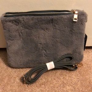 Grey fuzzy clutch it crossbody